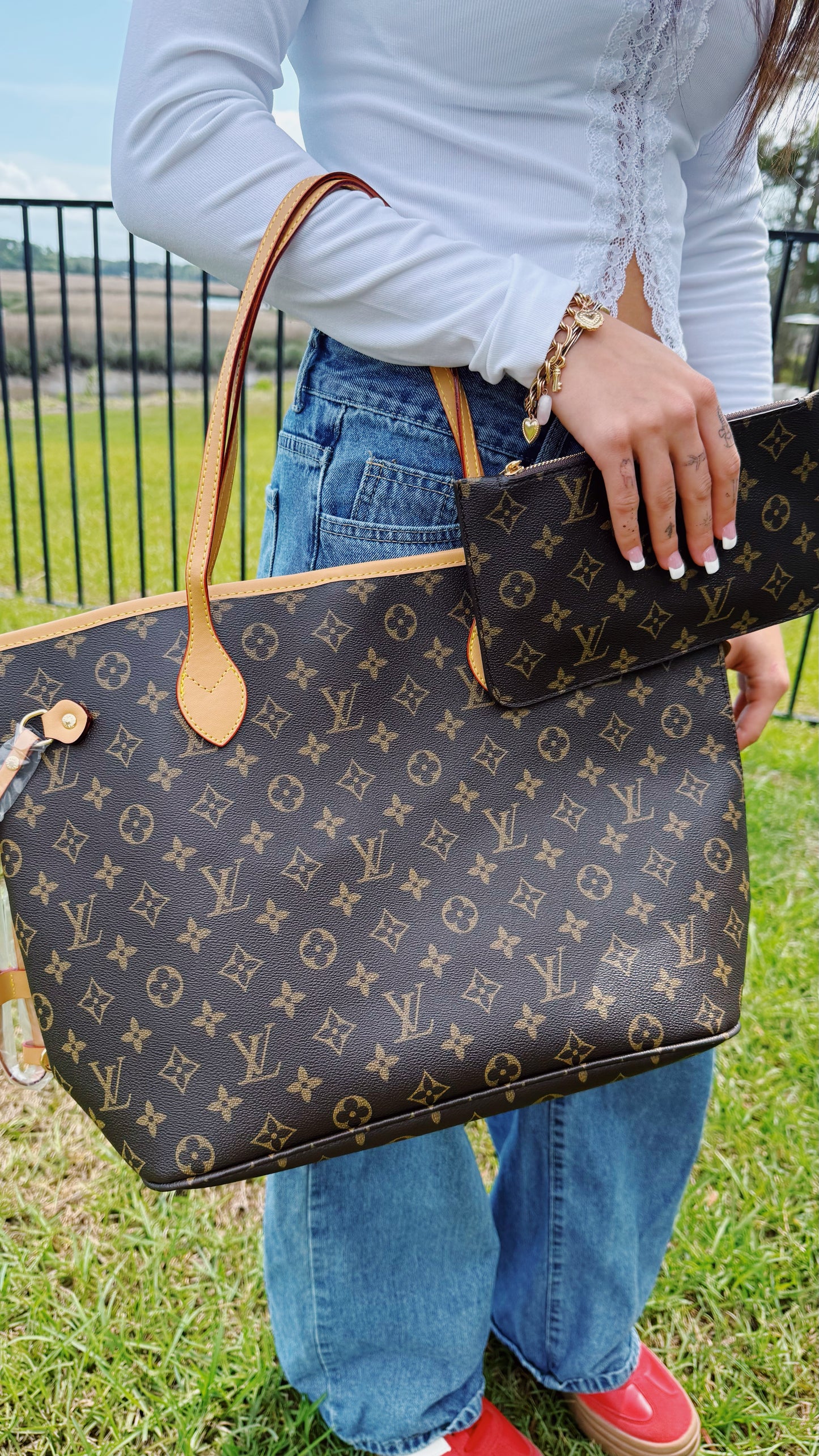 PreOrder - Valerie Tote Brown